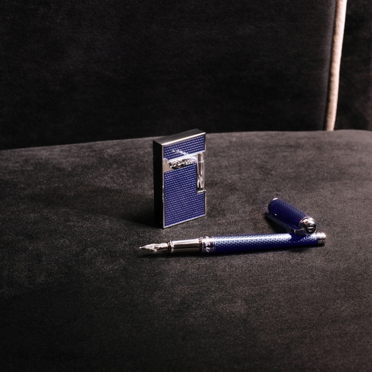 Line D Fire Head Guilloche ballpoint medium Under blue S.T. DUPONT - 2
