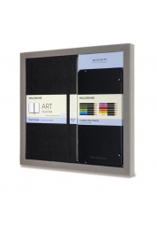 The gift set contains a black L-size sketchbook and a set of 12 watercolor crayons.
