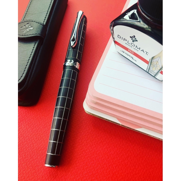 Excellence A Plus Rhomb Guilloch Plniace pero lapis black DIPLOMAT - 4