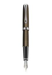Experience a new generation of timeless elegance with Excellence A2 oxidized brass fountain pen. This finely carved, all-metal pen offers perfect balance and comfort, complemented by a soft-touch slide cap and durable spring clip. Unleash your creativity with the long-lasting durability and polished nib of Excellence A2 , which is suitable for both left- and right-handed users.