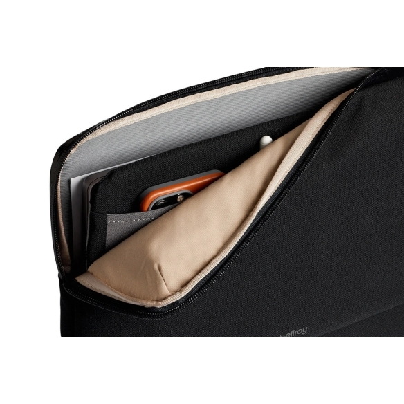 Laptop Caddy 14″ Puzdro na notebook čierne BELLROY - 5