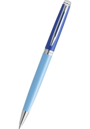 Discover the epitome of elegance with the Hémisphére Colour Blocking CT ballpoint pen in blue. This luxurious writing instrument features a blue lacquered brass barrel and palladium-plated fittings along with a twist mechanism for smooth writing. Housed in a beautiful gift box, it is the perfect treat for yourself or a meaningful gift for a loved one.