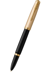 La Parker 51 Pluma Estilográfica Deluxe GT en elegante negro, es un instrumento de escritura icónico que recuerda al modelo original de 1941. Fabricada en resina noble duradera y adornada con punta de oro de 18 quilates y detalles chapados en oro, esta pluma ofrece una lujosa experiencia de escritura. Perfecta para el escritor exigente, es compatible con cartuchos de tinta y viene con tinta azul y negra.
