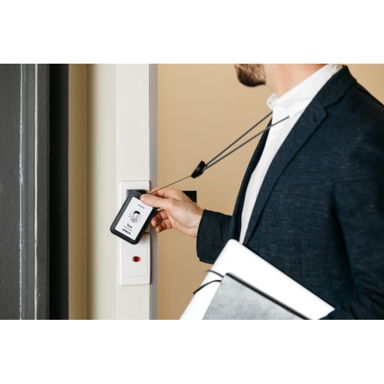Puzdro na identifikačnú kartu so šnúrkou čierne ORBITKEY - 5