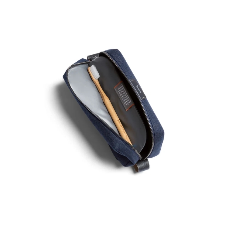Toiletry Kit Toaletná taška navy BELLROY - 1