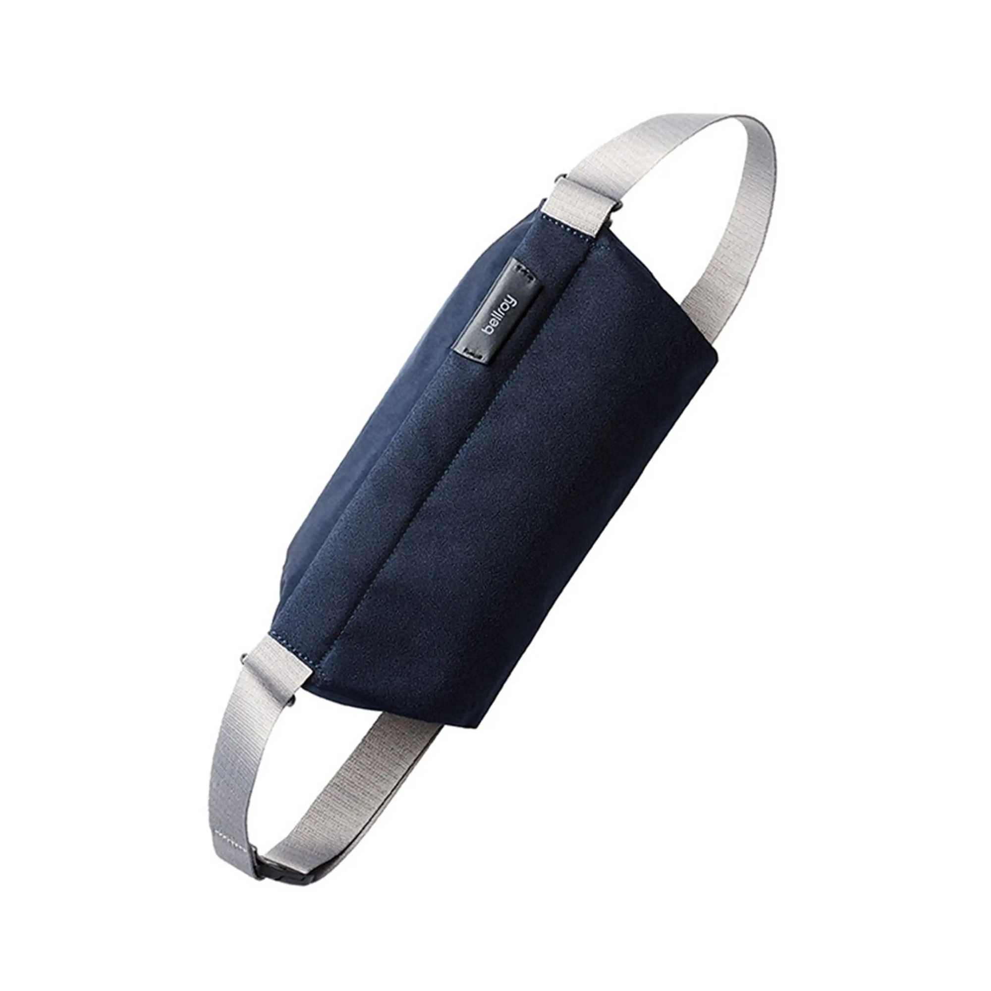 Bellroy - Mini Torebka Biodrowa Sling W Kolorze Granatowym
