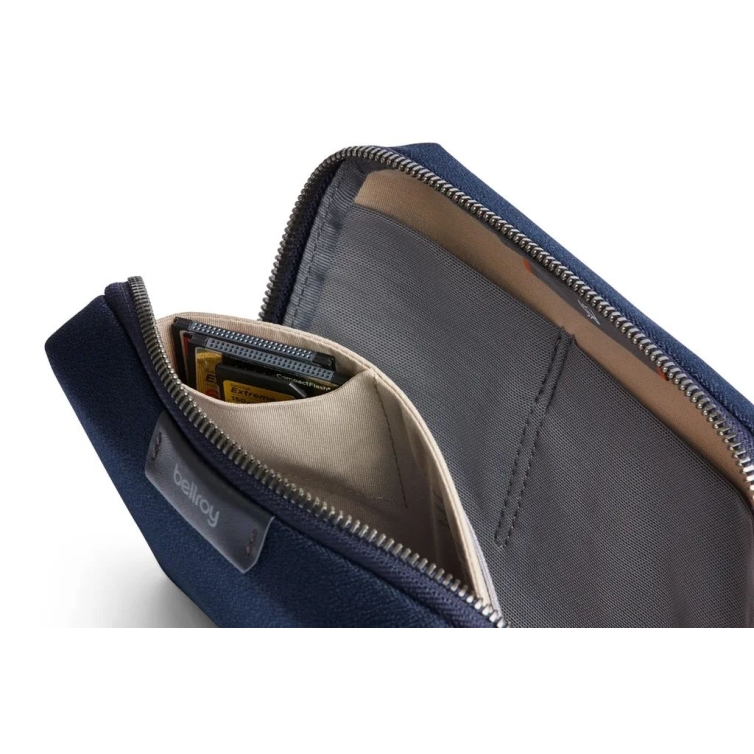 Tech Kit Compact Multifunkčné puzdro navy BELLROY - 9