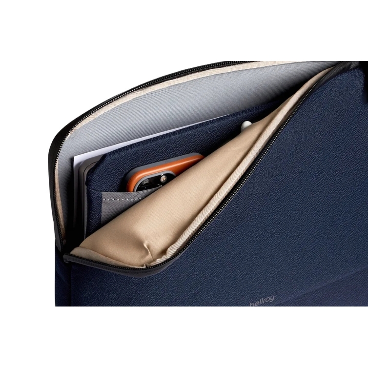 Laptop Caddy 14″ laptop case navy BELLROY - 5