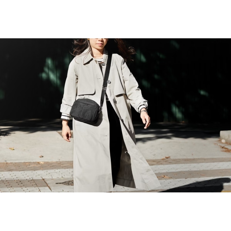 Tokyo Crossbody taška přes rameno raven BELLROY - 15