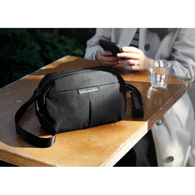 Tokyo Crossbody taška přes rameno raven BELLROY - 17
