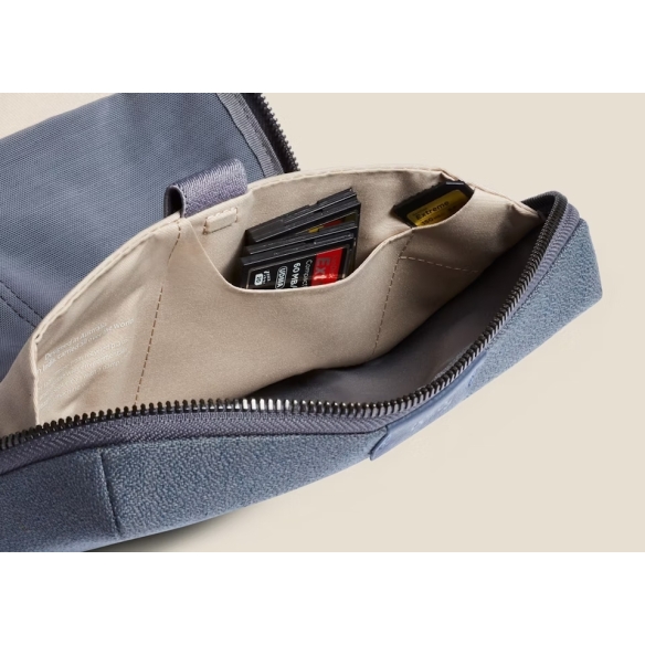 Tech Kit Multifunkčné puzdro bronze BELLROY - 18
