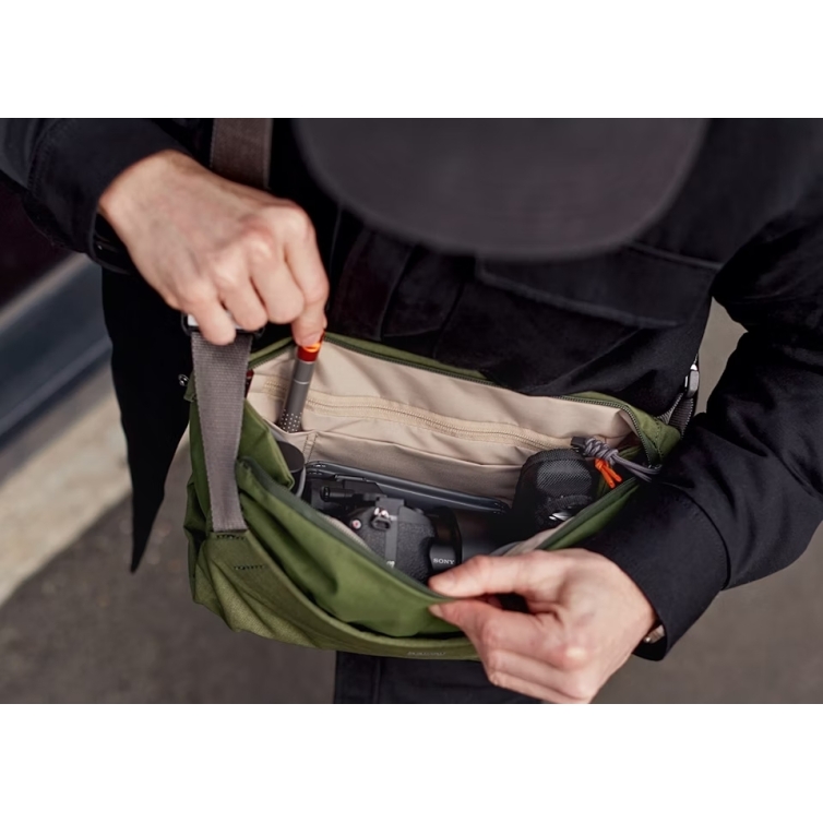 Venture Sling 9L ranger green BELLROY - 14