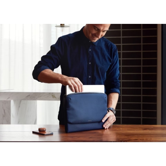 Laptop Caddy 14″ laptop case navy BELLROY - 12
