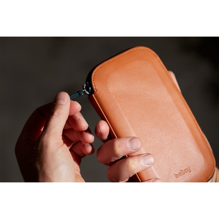 All-Conditions Phone Pocket bronze BELLROY - 13