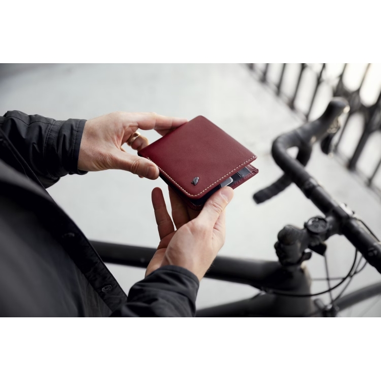 Hide and Seek RFID Wallet java BELLROY - 10
