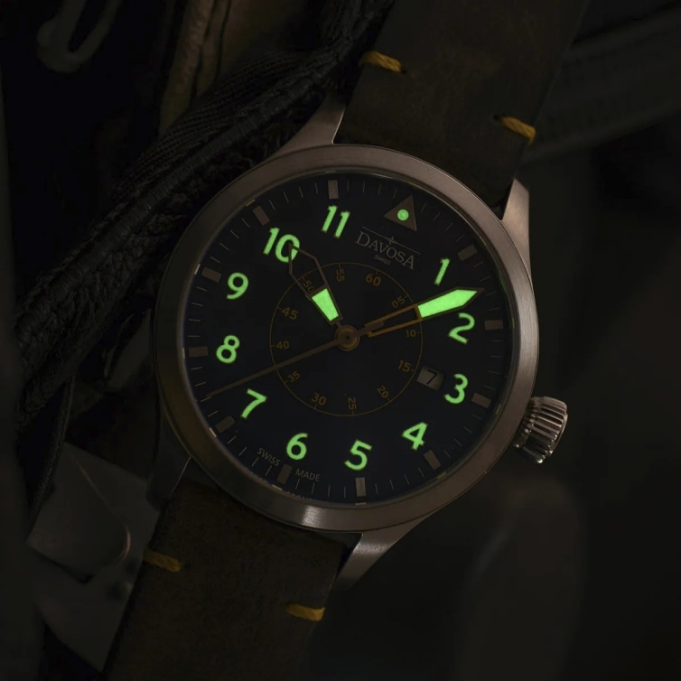 Neoteric Pilot Watch 161.565.46 DAVOSA - 1