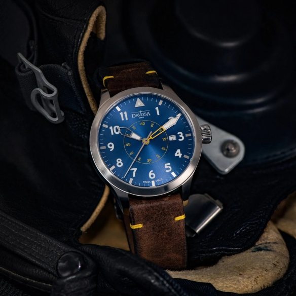 Neoteric Pilot Watch 161.565.46 DAVOSA - 3