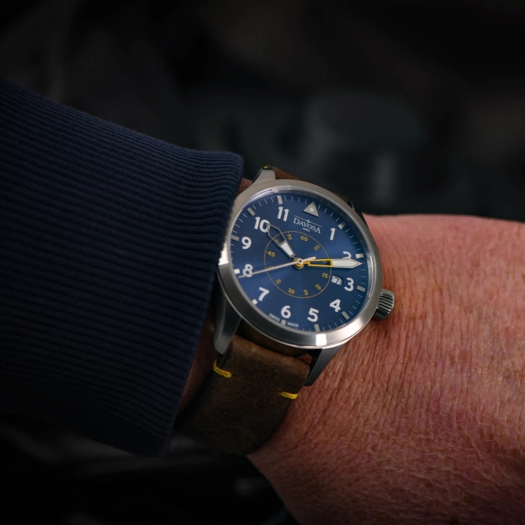 Neoteric Pilot Watch 161.565.46 DAVOSA - 5