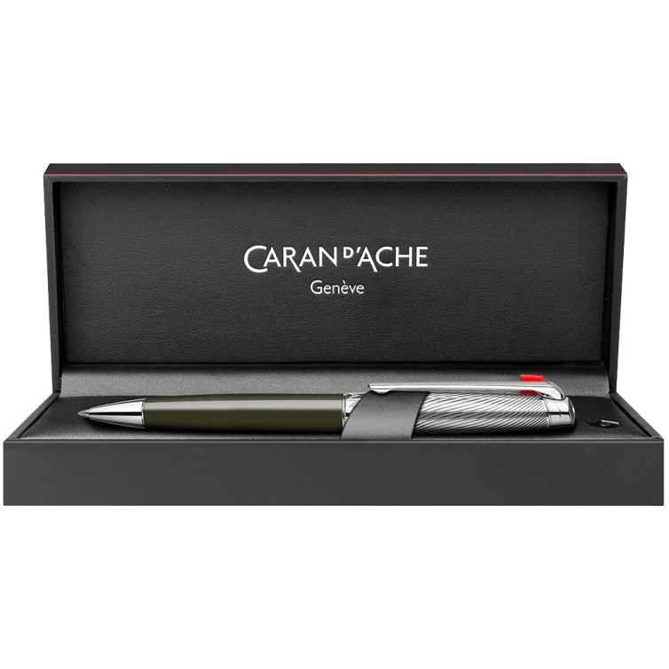 copy of Coffret cadeau Varius Trophy Stylo Plume CARAN D'ACHE - 5