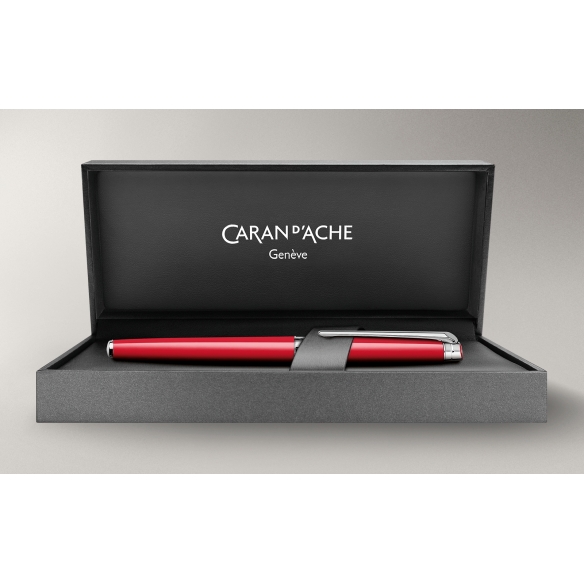 Léman Slim Scarlet Red Fountain Pen CARAN D'ACHE - 4