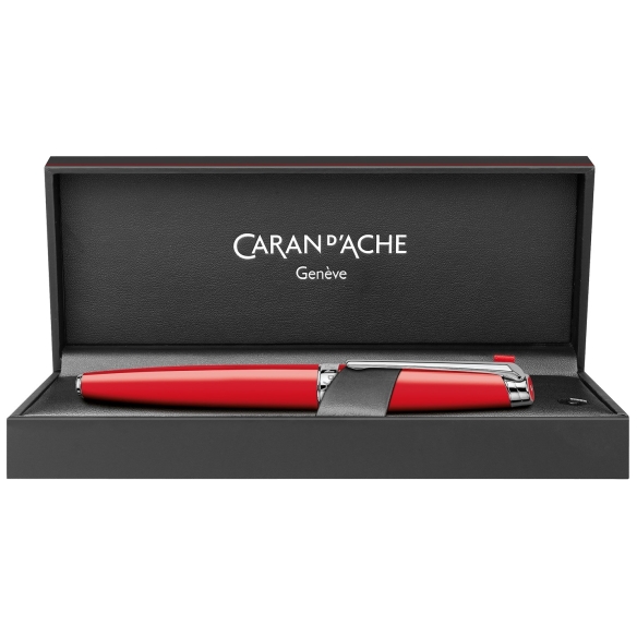 Léman Scarlet Red Fountain Pen CARAN D'ACHE - 4