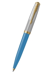 Scopra l'eleganza senza tempo della penna a sfera GT Premium Turchese di Parker 51, un'innovazione negli strumenti di scrittura. Con la sua forma aerodinamica, l'iconica punta rivestita e lo squisito corpo in resina turchese, questa penna combina il fascino del passato con la promessa del futuro. Un tocco d'oro e un meccanismo a rotazione aggiungono fascino alla penna, rendendola un'aggiunta ambita a qualsiasi collezione.