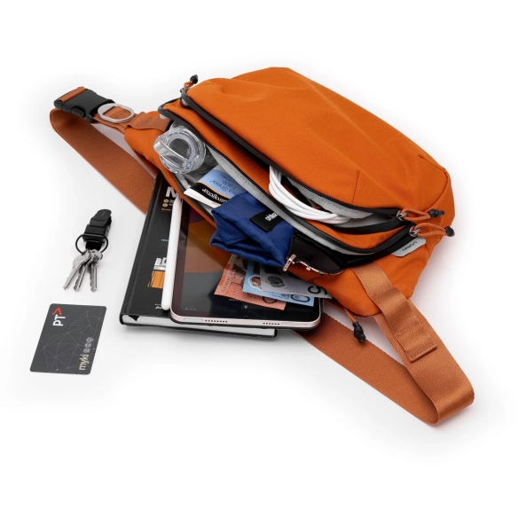 Urban Sling Plus 6L Ľadvinka terracota Orbitkey - 2