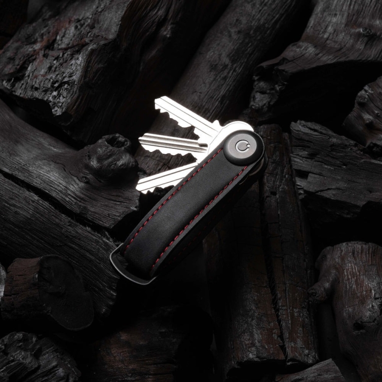 2.0 Crazy Horse Kľúčenka black and red Orbitkey - 7