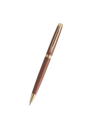 Experience the epitome of French elegance with the Hémisphére The Understated Edit Copper Red GT Ballpoint Pen, meticulously handcrafted by Waterman's artisan experts. This ballpoint pen boasts a sleek design, enhanced by a copper red metallic lacquer finish and light gold accents, making it a perfect blend of style and functionality. Delivered in a premium gift box, it's an ideal choice for those seeking perfection and sophistication in their writing instruments.