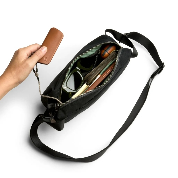 Bellroy Classic Sling 3L negru | Exclusive Pen