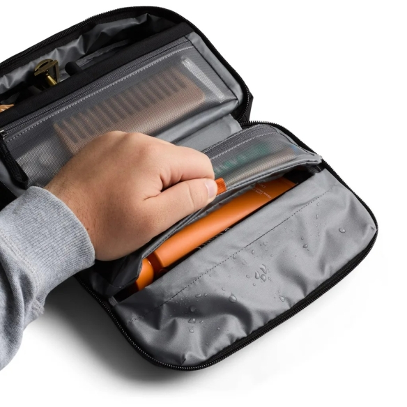 copy of Hanging Toiletry Kit Toiletry bag sea kelp Bellroy - 6