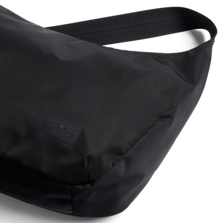 Laneway Crescent Bag 2,5L Taška cez rameno ink Bellroy - 4