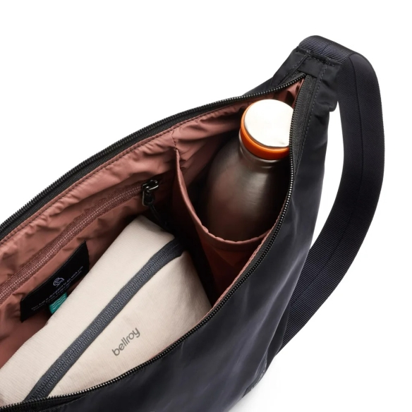 Laneway Crescent Bag 7L Taška cez rameno ink Bellroy - 7