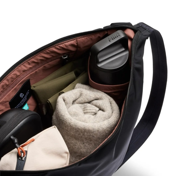 Laneway Crescent Bag 12L Taška cez rameno ink Bellroy - 7
