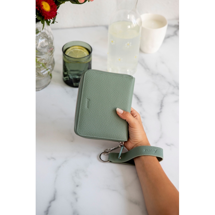 Norfolk Diary Pocket Zip Compact Sage Filofax - 9