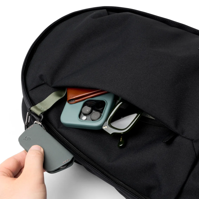 Classic 3rd Generation Backpack Black Bellroy - 4