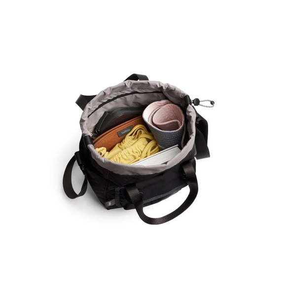 Cinch Bucket Bag Black women's backpack Bellroy - 3