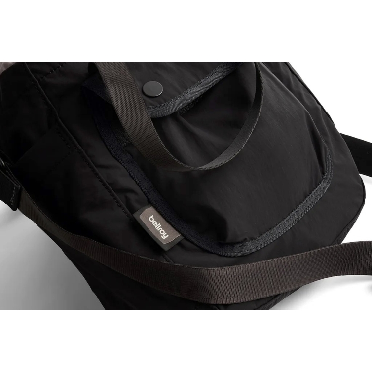 Cinch Bucket Bag Black Women's Backpack Bellroy - 7