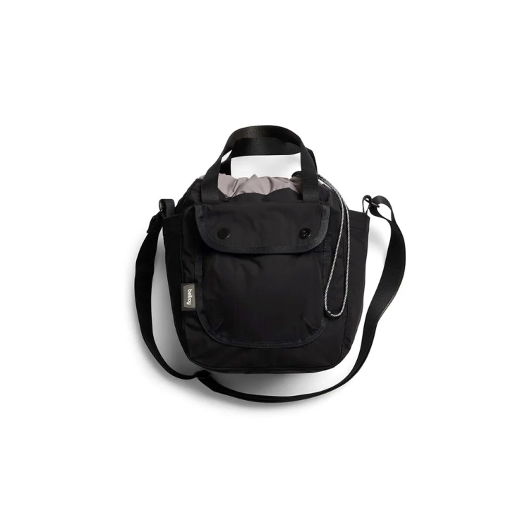 Cinch Bucket Bag Black Women's Backpack Bellroy - 9