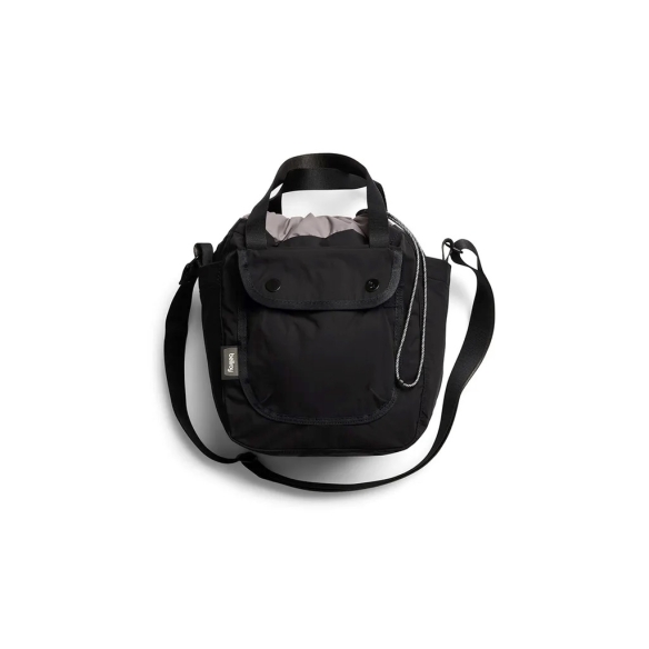 Cinch Bucket Bag Black Women's Backpack Bellroy - 9