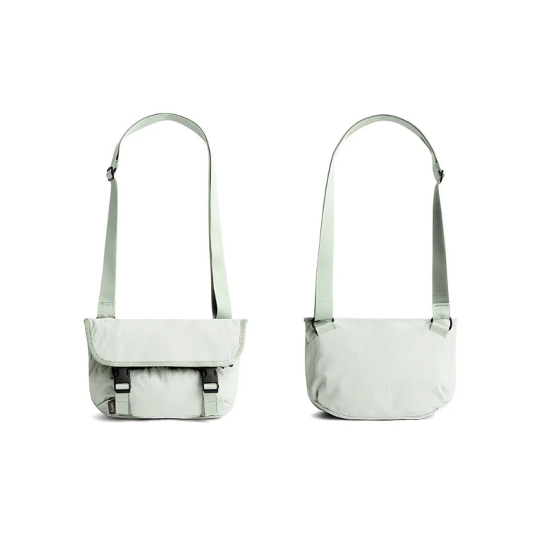 Cinch Mini Messenger Skuldertaske i Havskum Bellroy - 1