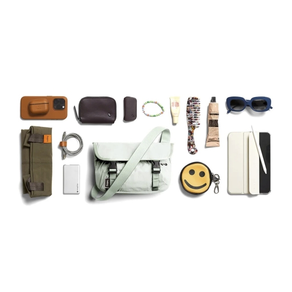 Cinch Mini Messenger Skuldertaske i Havskum Bellroy - 9