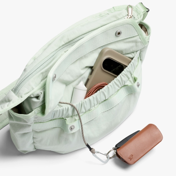 Bellroy Cinch Sling Sea Foam Skuldertaske - 4 stk.