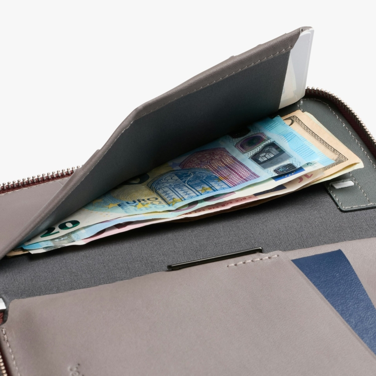 Travel Folio Sienna travel wallet Bellroy - 4